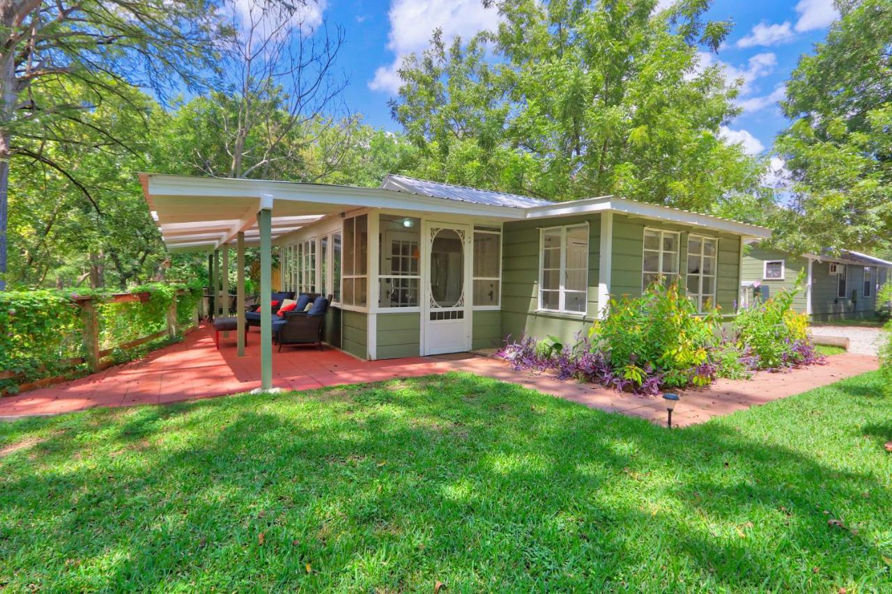 Creekside Cabins - The Getaway Villa Wimberley Exterior photo